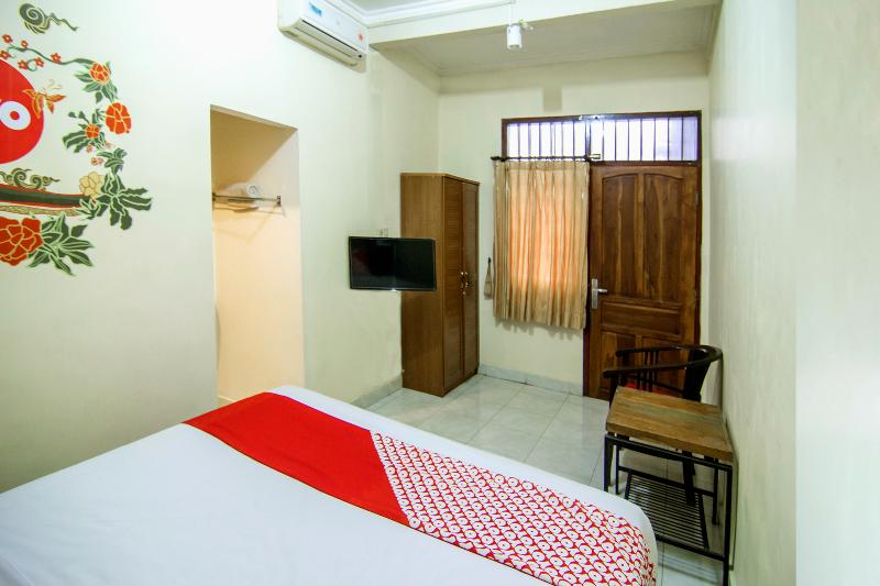 בית מלון כפרי Oyo 198 Emdi House Seturan