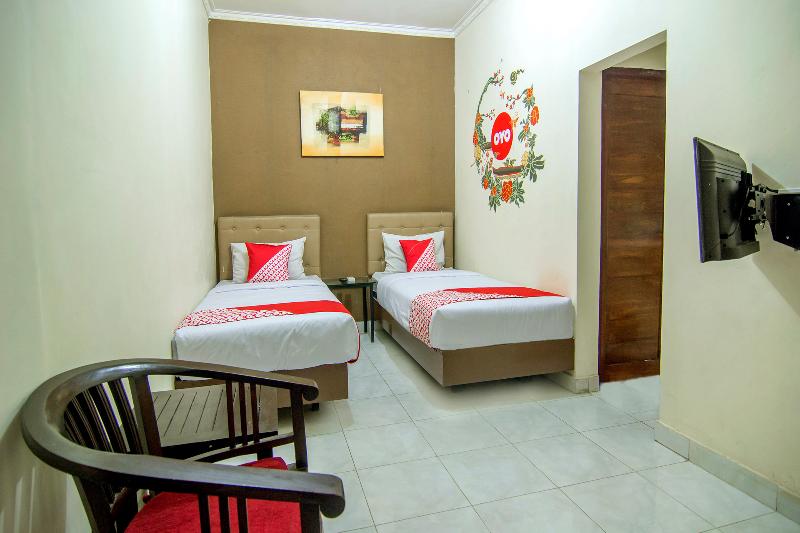 בית מלון כפרי Oyo 198 Emdi House Seturan