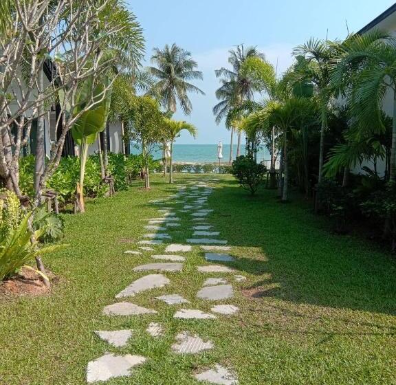 Szálloda Tungtong Beach Villas