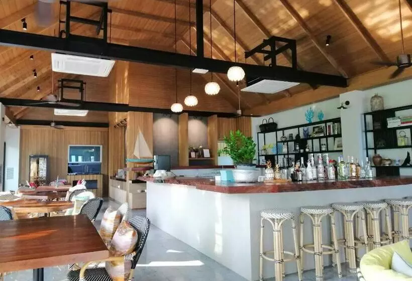 ホテル Tungtong Beach Villas