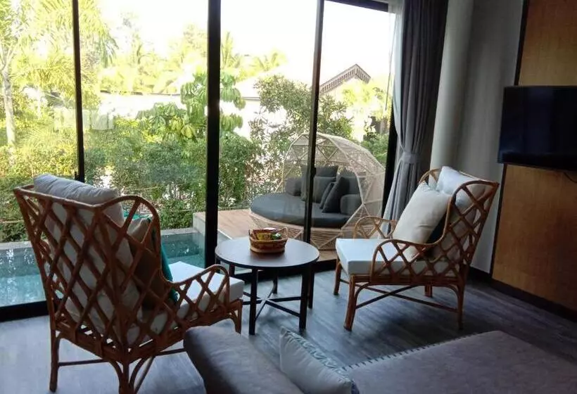 ホテル Tungtong Beach Villas