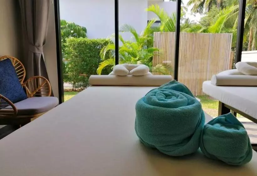 ホテル Tungtong Beach Villas