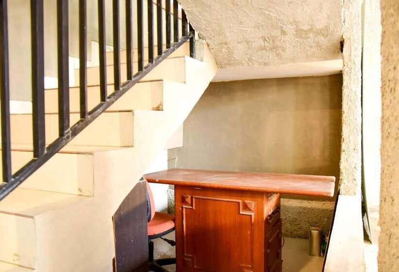 بنسيون Reddoorz Near Mangga Dua Square