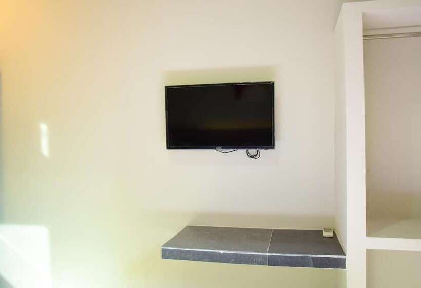 بنسيون Reddoorz Near Mangga Dua Square