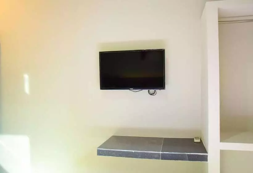 ペンション Reddoorz Near Mangga Dua Square