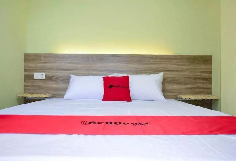 ペンション Reddoorz Near Mangga Dua Square
