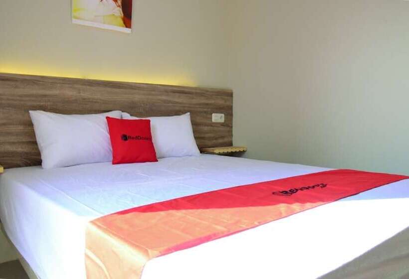 بنسيون Reddoorz Near Mangga Dua Square