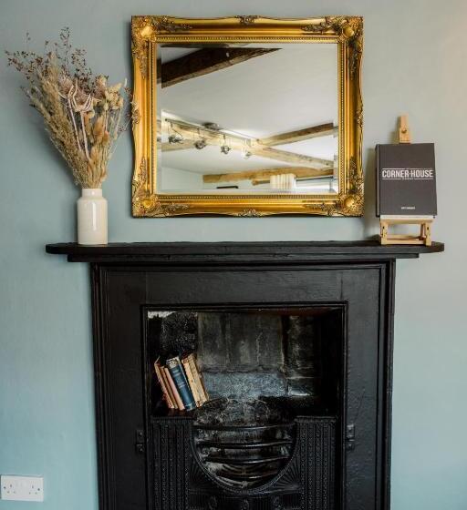 فندق فئة نجمة واحدة The Corner House Canterbury