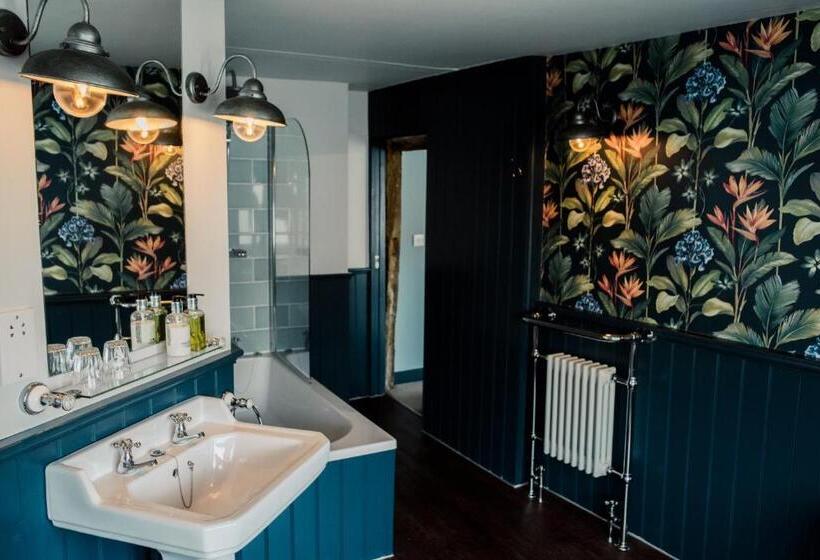 فندق فئة نجمة واحدة The Corner House Canterbury