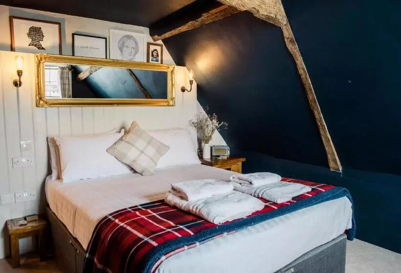 Hostelli The Corner House Canterbury