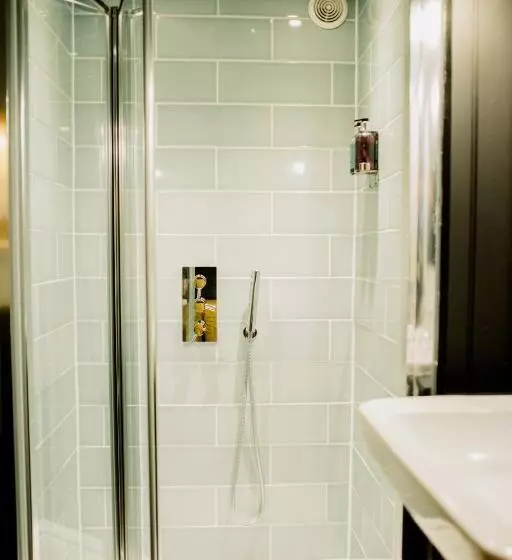 Hostelli The Corner House Canterbury