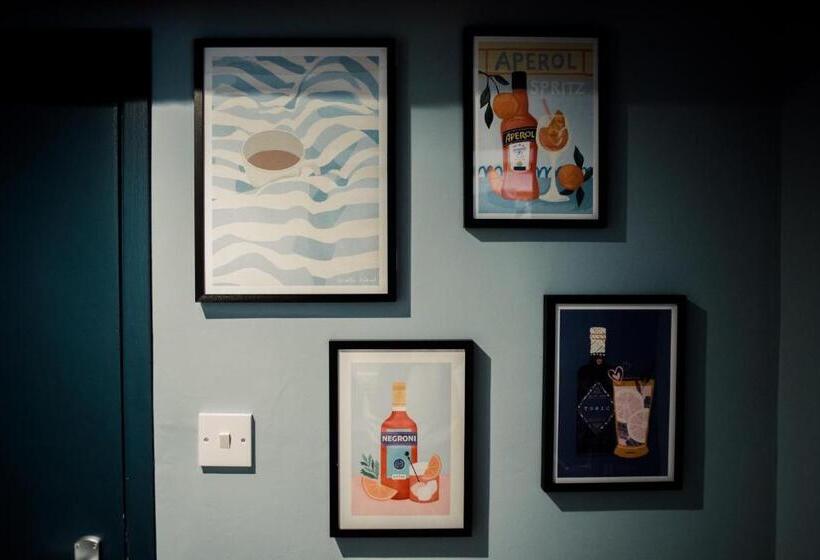 فندق فئة نجمة واحدة The Corner House Canterbury