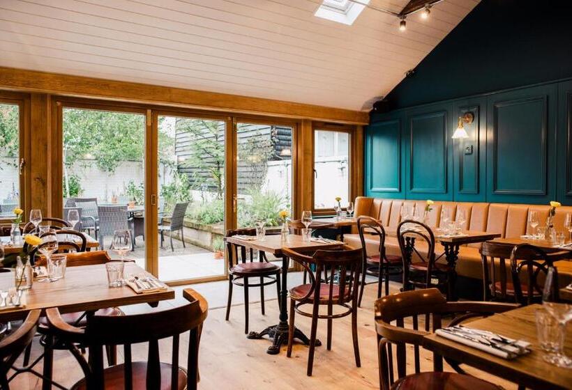 فندق فئة نجمة واحدة The Corner House Canterbury