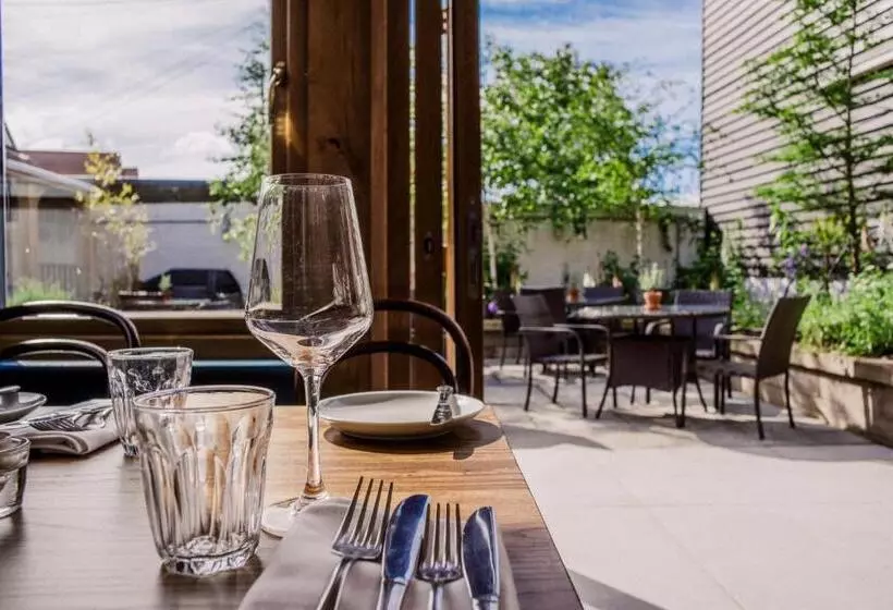 Hostelli The Corner House Canterbury