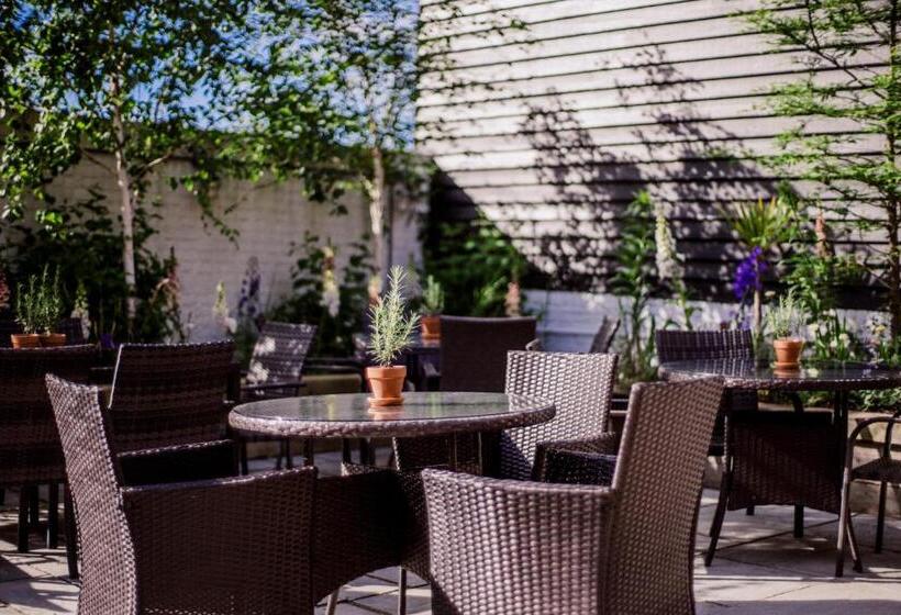 فندق فئة نجمة واحدة The Corner House Canterbury