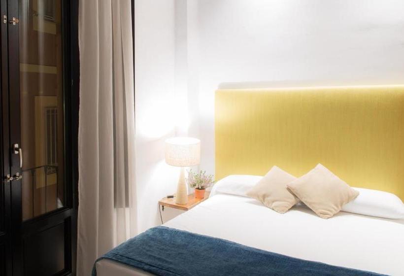 Suites Campo Del Príncipe