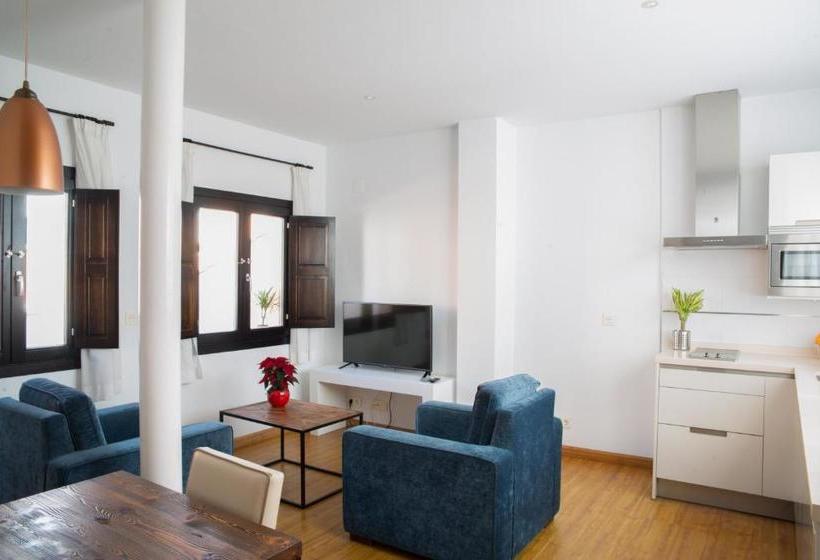 Suites Campo Del Príncipe