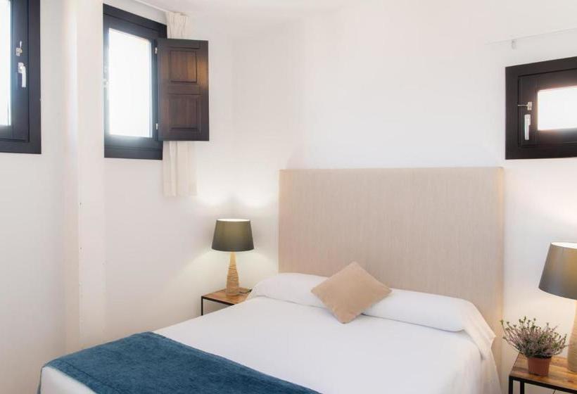 Suites Campo Del Príncipe