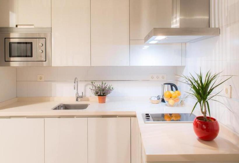 Suites Campo Del Príncipe