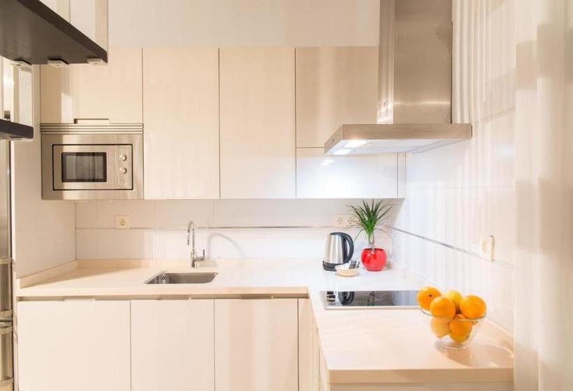 Suites Campo Del Príncipe