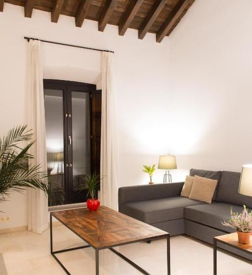 Suites Campo Del Príncipe