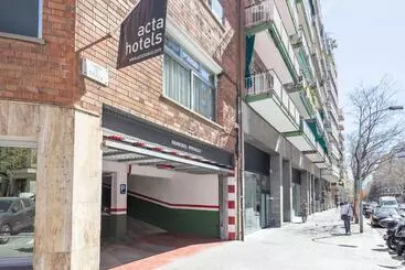 Отель Acta Antibes