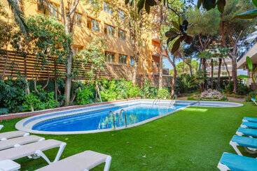 Отель Checkin Blanes