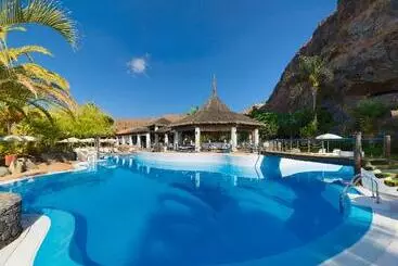 Hotelli Jardin Tecina