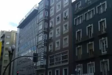 Отель Hostal Cataluña