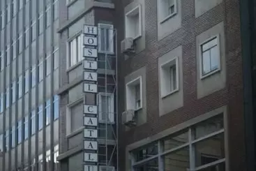 هتل Hostal Cataluña