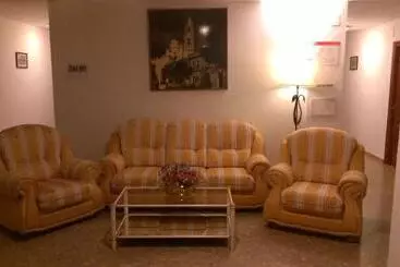 فندق Hostal Los Dos Naranjos