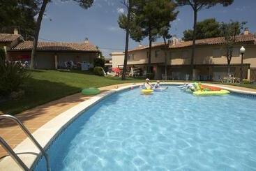 Lomakeskus Aparthotel Golf Beach