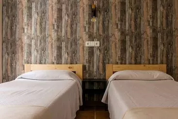 فندق Hostal Horta Rosell