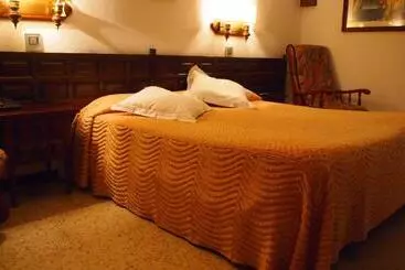 בית מלון כפרי Hostal Miryam