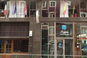 בית מלון כפרי La Ronda