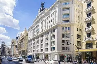 مسافرخانه Due Temps Madrid