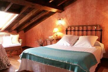 קוטג'' Casona D Alevia