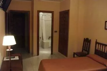ホテル Hostal Alfonso Vi