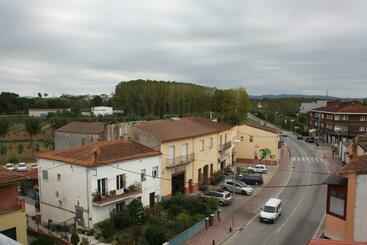 בית מלון כפרי La Brasa De Riudarenes