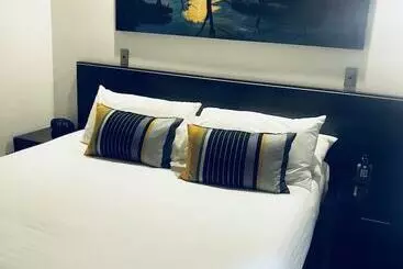 בית מלון כפרי Ibis Styles Broken Hill