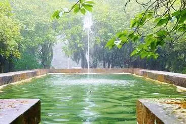 Milton Park Country House Hotel & Spa