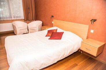 בית מלון כפרי Hôtel Le Relais Du Marquis