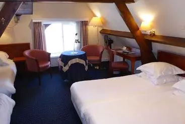 ホテル The Black Swan