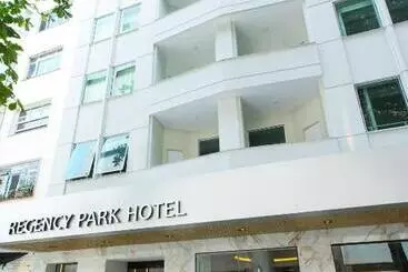 Hotel Regency Park