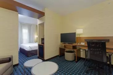 בית מלון כפרי Fairfield Inn & Suites By Marriott Belleville