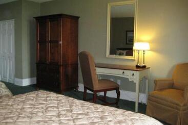 호텔 The Gananoque Inn