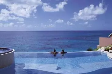 هتل The Reefs Resort And Club