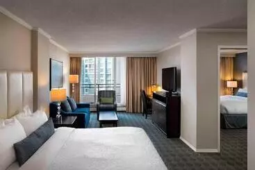 Chateau Victoria Hotel & Suites