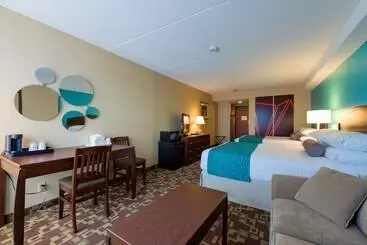 酒店 Howard Johnson Plaza By Wyndham By The Falls Niagara Falls