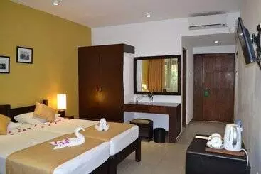 فندق The Lakeside At Nuwarawewa